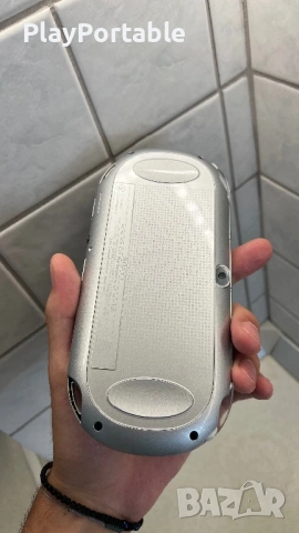 PS Vita 1000 Ice Silver, снимка 7 - PlayStation конзоли - 54901006