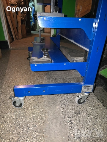 метален стелаж на колела, снимка 3 - Стелажи и щандове - 54128298