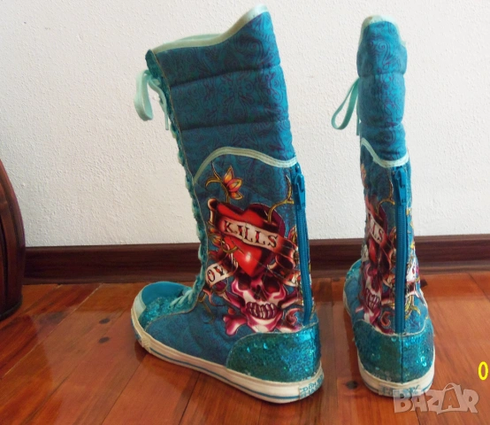 Ed Hardy оригинални дамски кецове UK7,5 /41, снимка 3 - Кецове - 54374125