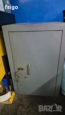 Метална каса