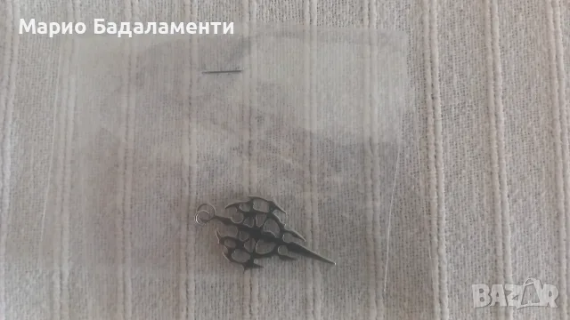Викингски щит-висулка от медицинска стомана