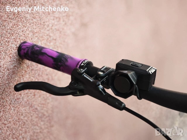Продавам страхотен розов планински велосипед (MTB) – отлично състояние!, снимка 5 - Велосипеди - 54699920