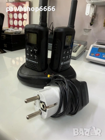Радиостанция  MOTOROLA TLKR T60, снимка 2 - Motorola - 54589419