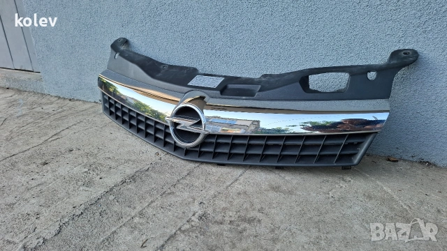 предна решетка за Опел Astra H GTS 2/3 врати, снимка 3 - Части - 54982225