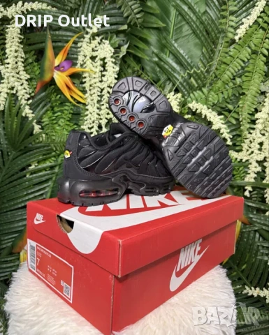 !НОВИ! Nike Air Max Plus 'TN' | Triple Black | + КУТИЯ, снимка 7 - Маратонки - 54167853