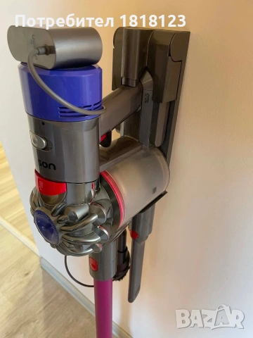 Dyson V8 Absolute., снимка 6 - Прахосмукачки - 54717779