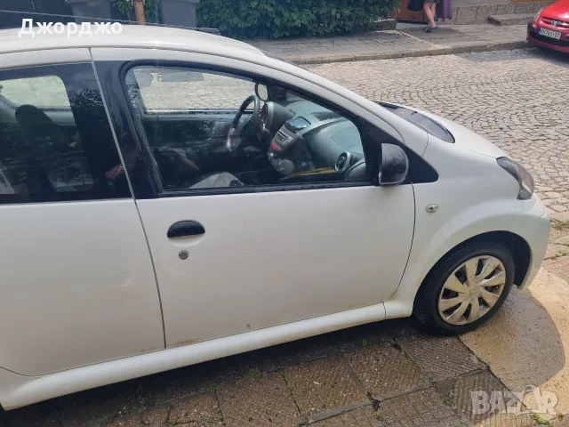 Aygo connect 2011, снимка 7 - Автомобили и джипове - 55564407