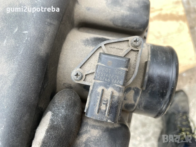 Кутия Въздушен Филтър Дебитомер pe01-133ay Mazda3 2014 2.0бен 121kW, снимка 6 - Части - 53978589