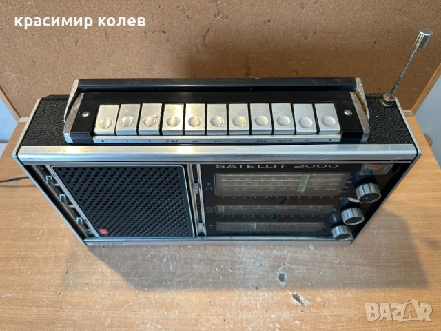 радиоприемник "GRUNDIG SATELLIT 2000", снимка 2 - Радиокасетофони, транзистори - 54274502