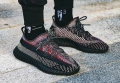 Adidas Yeezy Boost 350 V2 Yecheil номер 43 1/3 оригинални маратонки , снимка 1