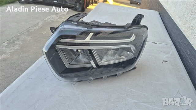 Ляв фар Dacia Duster Led година 2021 2022 2023 2024 код 260602515R 