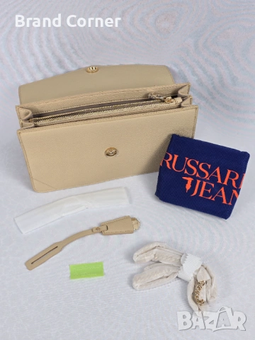 Нова дамска чанта Trussardi Jeans в бежов цвят, снимка 5 - Чанти - 54406868