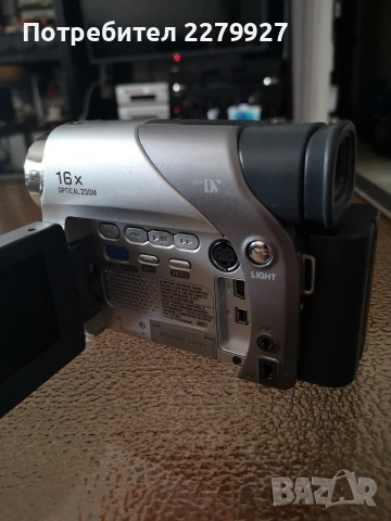 JVC Digital Camcorder GR-D33 Mini DV, снимка 7 - Камери - 54788722