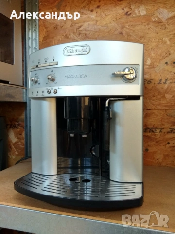 Кафеавтомати De’Longhi Magnifica, снимка 4 - Кафемашини - 54789288