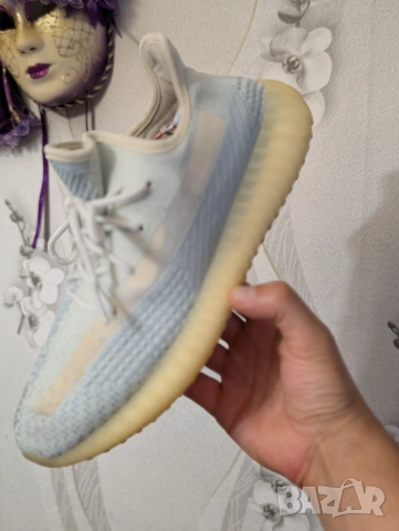 маратонки Adidas Yeezy Boost 350 V2 „Cloud White“ Номер 45 1/3, снимка 5 - Маратонки - 54963113