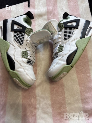 Jordan Retro Seafoam W-кецове 40 номер, снимка 2 - Кецове - 54253340