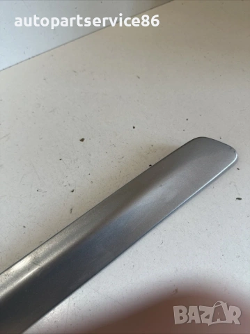 Задна дясна облицовка сребриста за Volvo C70 Convertible 2.0D (2008) 09466451, снимка 2 - Части - 54029044