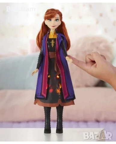 Кукла Анна със светеща рокля FROZEN II Disney / Hasbro , снимка 4 - Кукли - 55432360
