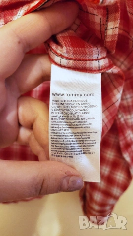 Дамска риза Tommy Hilfiger червено-бяло каре, снимка 10 - Ризи - 54237874