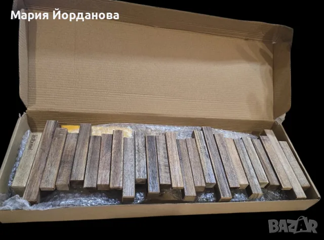 стенна закачалка за дрехи