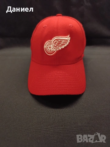 Шапка на Detroit Red wings 
