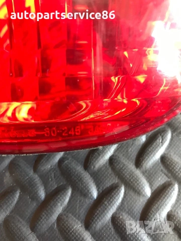 Вътрешна дясна стоп светлина за Lexus GS300 (2002) 30-245 OEM, снимка 2 - Части - 55025426