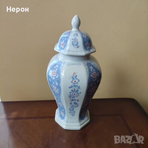 Порцеланова ваза, снимка 3 - Аксесоари за кухня - 55151241