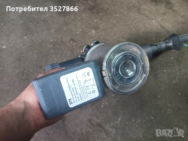 Прахосмукачка Dyson V6, снимка 5 - Прахосмукачки - 54893261