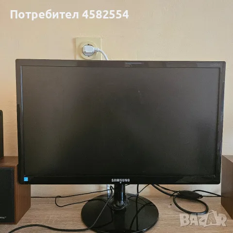 Монитор Samsung S22C350H 21.5" Full HD (HDMI / VGA) – Отлично състояние, снимка 4 - Монитори - 55458816