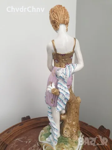 Meissen фигура 34см-1,5кг/Майсен порцеланова статуетка на момиче с цветя, снимка 5 - Статуетки - 55606434