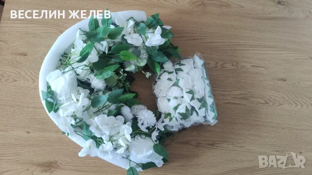 Луксозен гирлянд от изкуствени цветя и зелени листа – Сватбена / Празнична украса, снимка 3 - Изкуствени цветя - 55362865