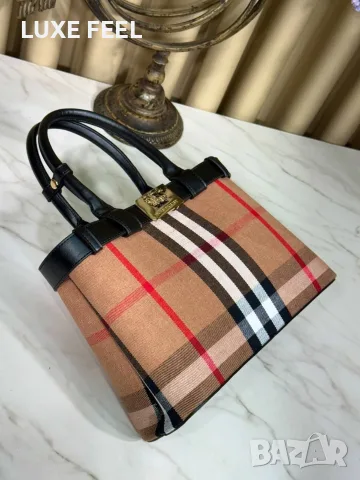Burberry ⚜️Дамски Чанти , снимка 4 - Чанти - 55596557