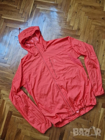 Страхотна ветровка яке HAGLOFS, унисекс, размер М /L , снимка 2 - Якета - 55274658