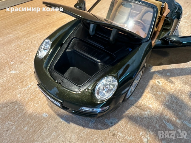 метален модел "PORSCHE 911 Carrera  S Cabriolet"/1:18,Maisto/, снимка 4 - Колекции - 55123042