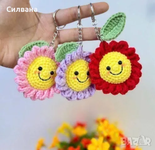 Ръчно плетени ключодържатели, снимка 6 - Ръчно изработени сувенири - 55596265