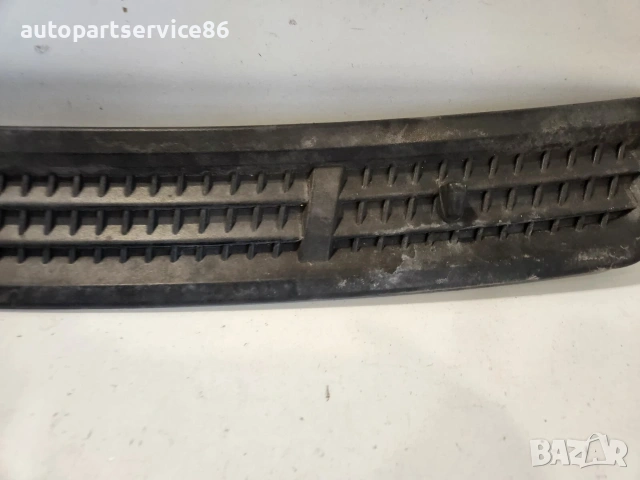 Дюзи за чистачки с капак за капака за Ford Transit Mk7 (2006-2013) 6C11-V16585-Baw, снимка 2 - Части - 55050107