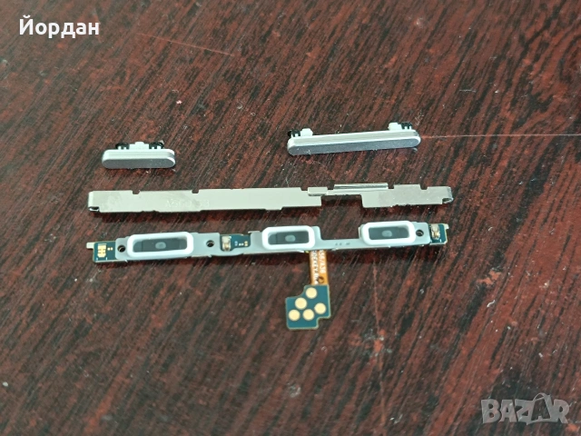 samsung A56 странични копчета и бутони. 