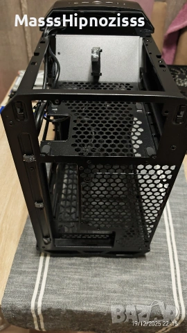mini ITX кутия Fractal Design Torrent Nano Black TG Dark Tint, снимка 12 - Захранвания и кутии - 54256997