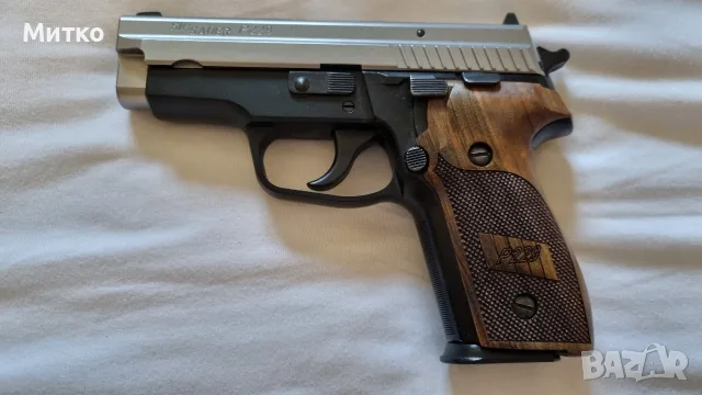 Продавам Sig Sauer P229 two-tone