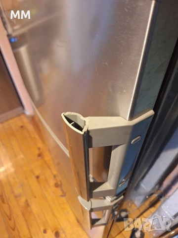 Хладилник със горна камера AEG, снимка 6 - Хладилници - 54345336