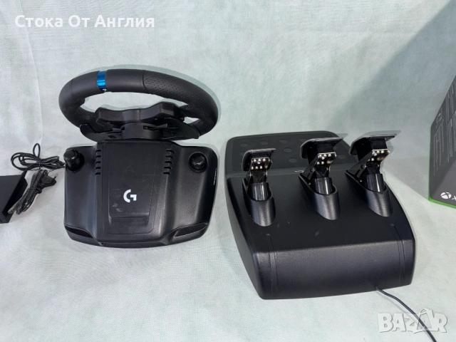 Волан с педали - Logitech G923, снимка 3 - Друга електроника - 54686359