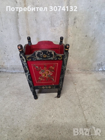 Ръчно рисувана кашпа, снимка 2 - Саксии и кашпи - 54257798