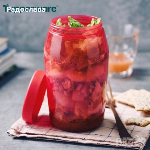 Tupperware буркан със сламка, снимка 4 - Буркани, бутилки и капачки - 54347341