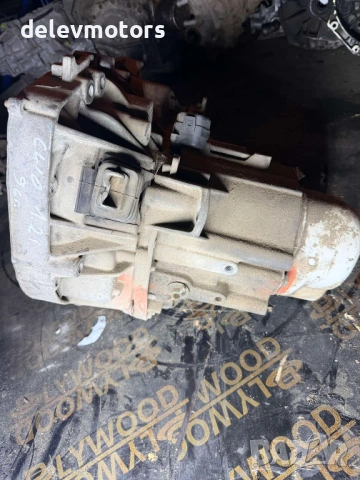 7700598840 скоростна кутия ръчна от Renault Clio 1.2i, 1996 г., Рено Клио 1.2, снимка 4 - Части - 54035262