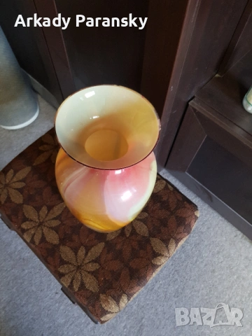 Стара ваза от цветно стъкло.. , снимка 2 - Вази - 54064717
