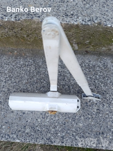 Автомат за врата