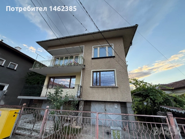 Продава се етаж от къща