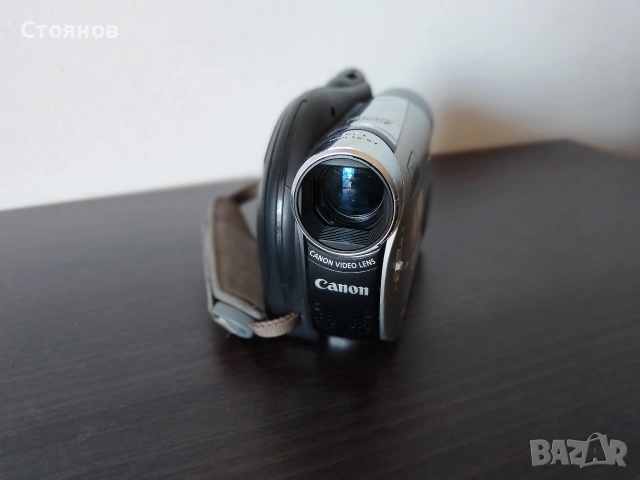 Цифровата видеокамера Canon DC310E Japan, снимка 7 - Камери - 54541638