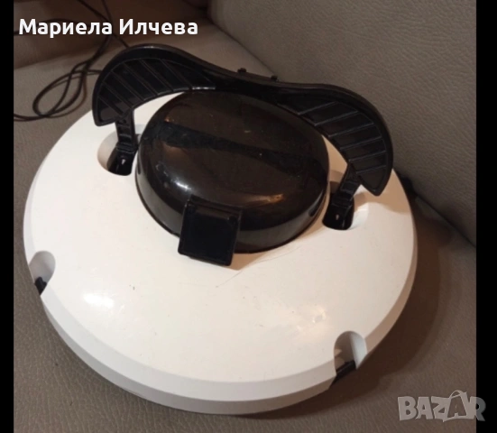 Робот за почистване на басейн