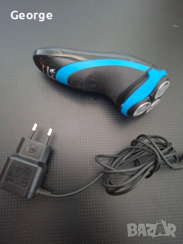 Самобръсначка Philips AquaTouch AT750/16, предназначена за сухо и мокро бръснене., снимка 8 - Електрически самобръсначки - 55076091